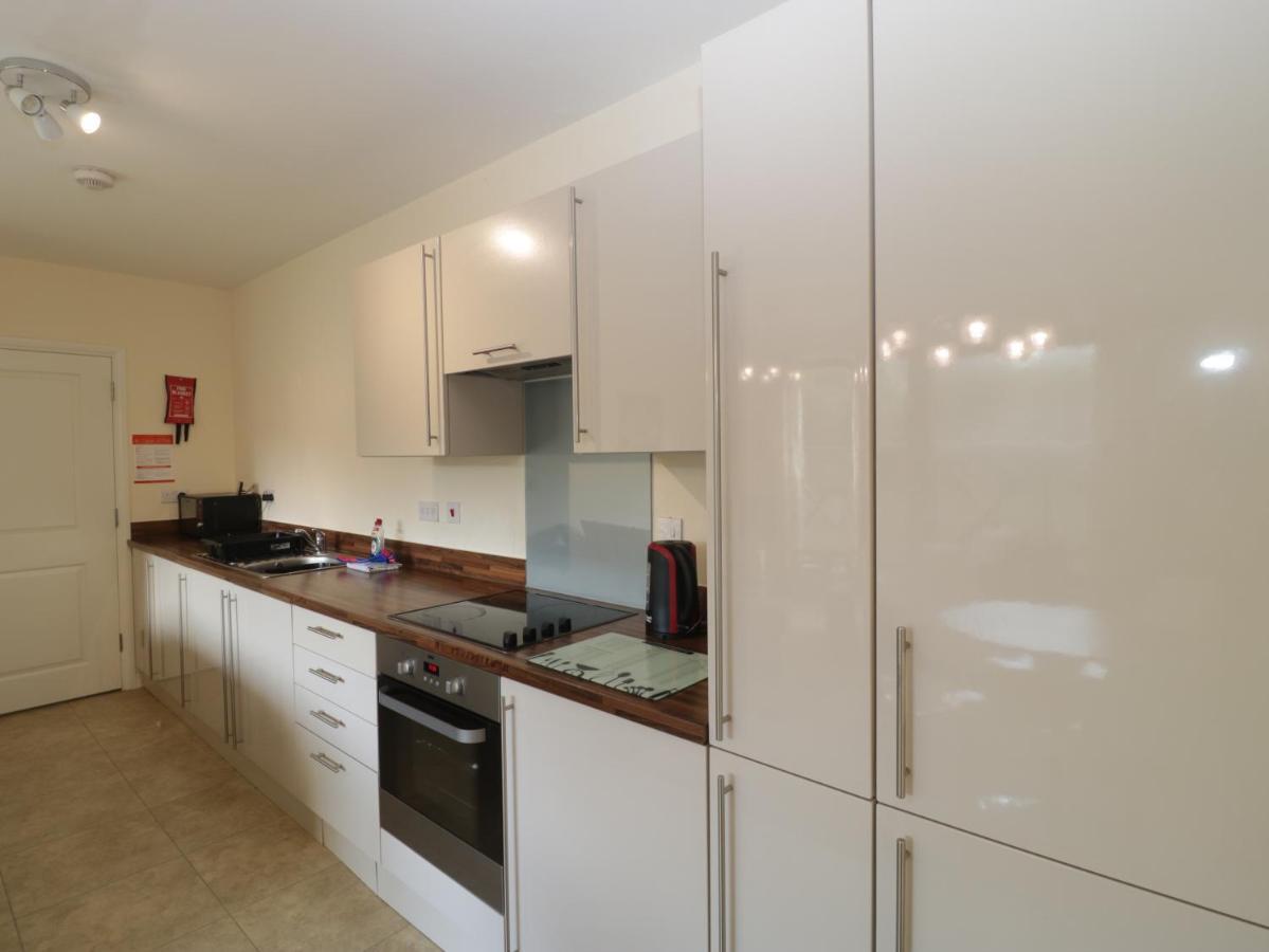 Flat 2 Διαμέρισμα Street Εξωτερικό φωτογραφία